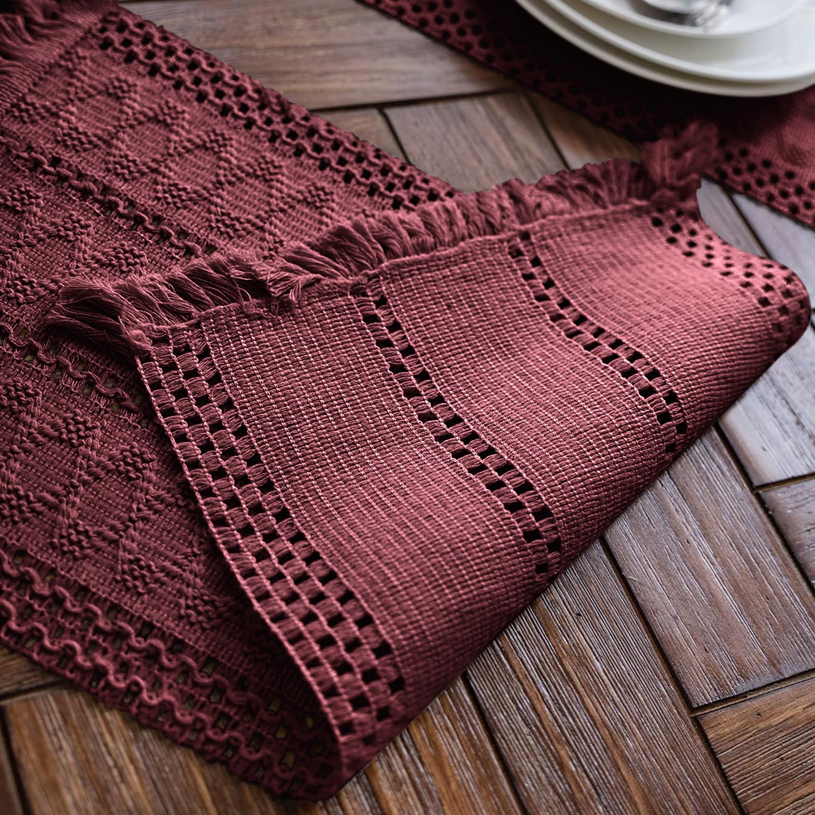 Alynsehom wedding macrame table runner adds elegant texture to reception tables.