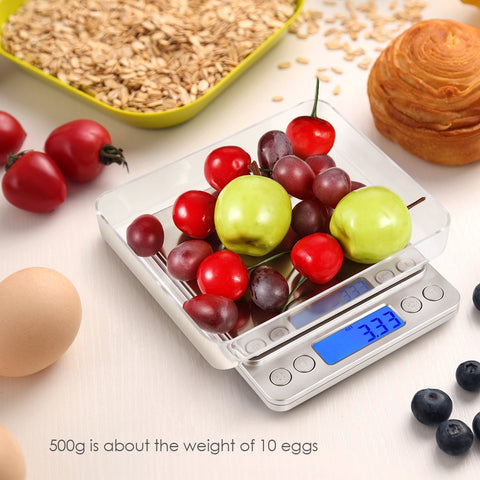 AMIR digital kitchen scale backlit display aids precise measurements in any lighting.