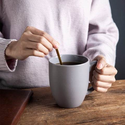 AmorArc dishwasher-safe mugs – easy to clean after meals.