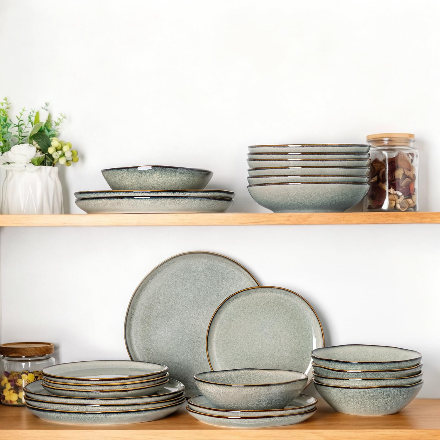 AmorArc dishwasher-safe finish highlighting easy cleaning after meals.