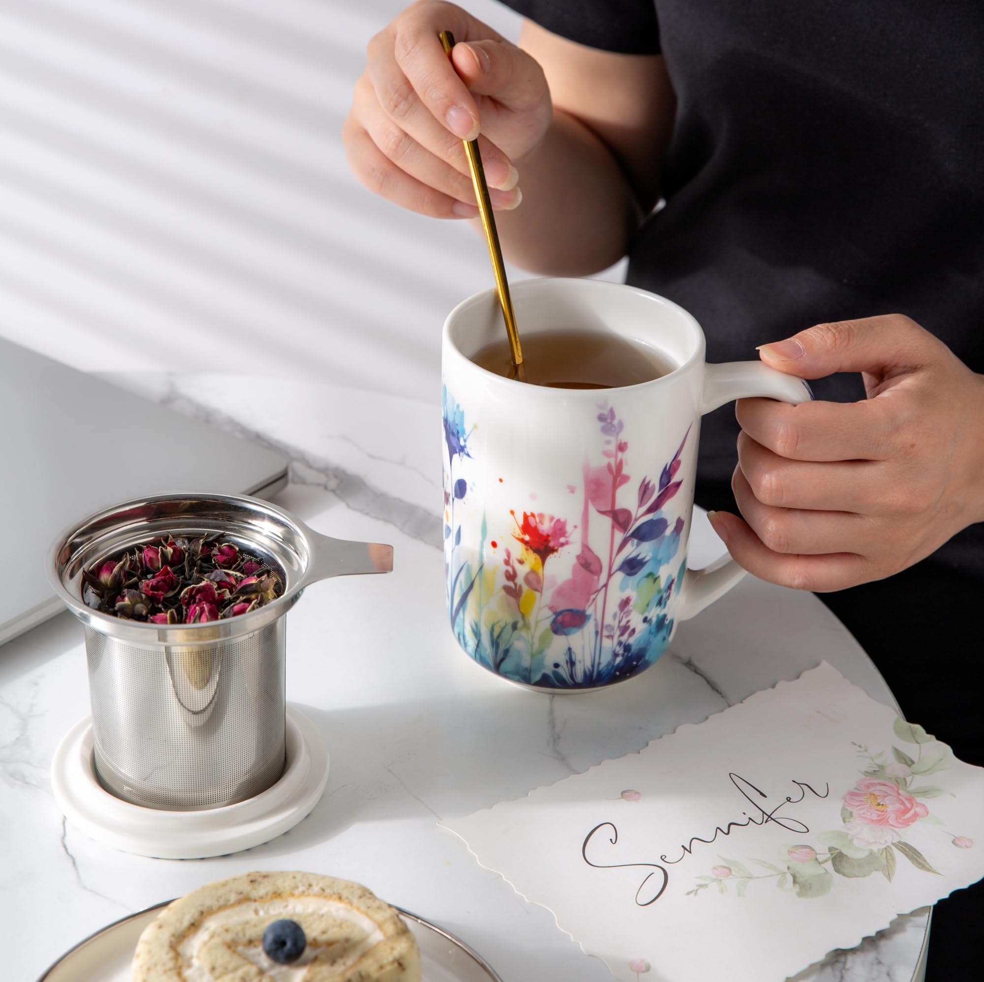 AmorArc dishwasher-safe porcelain tea mug in modern kitchen