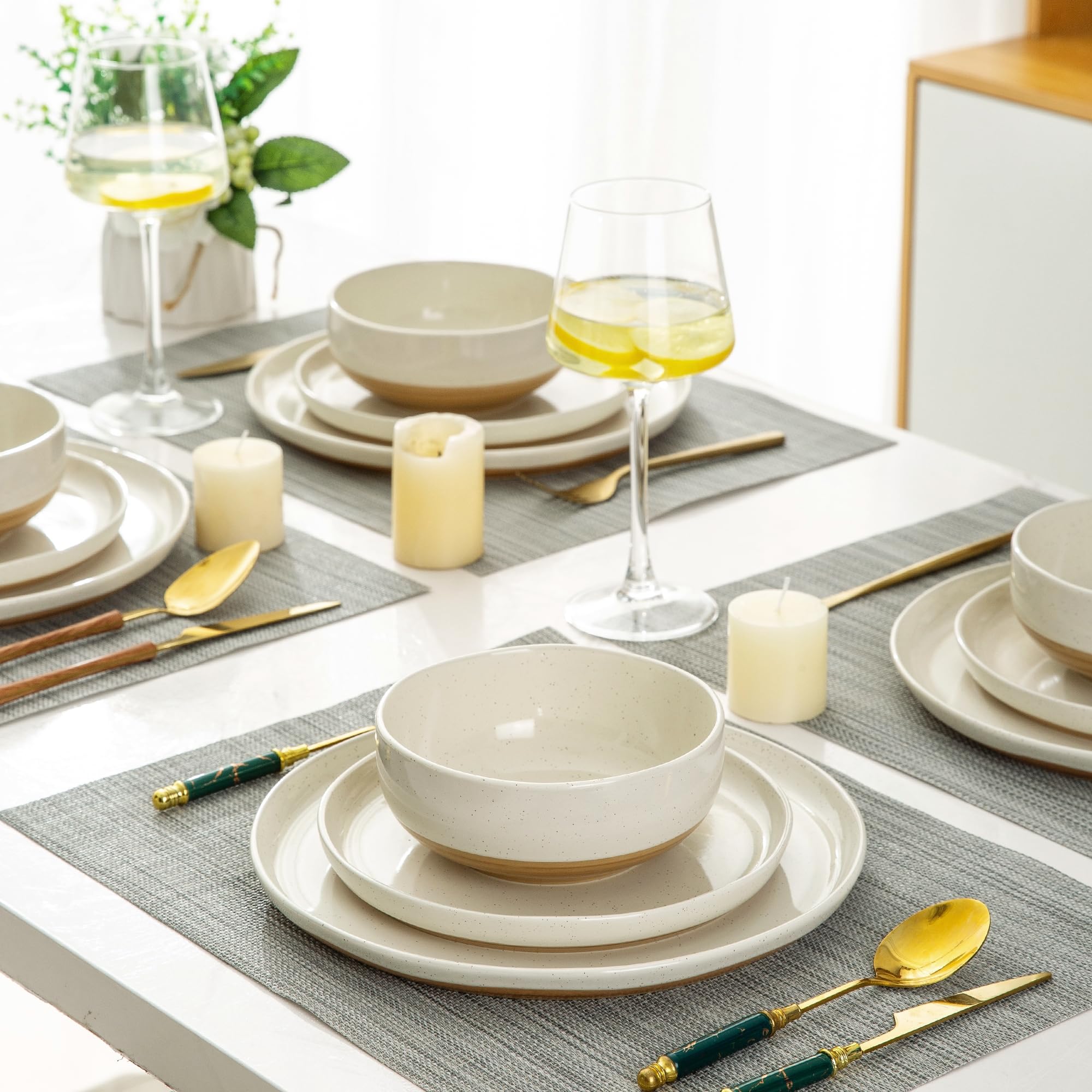 AmorArc 18-piece service for six set provides cohesive dining pieces across plates and bowls.