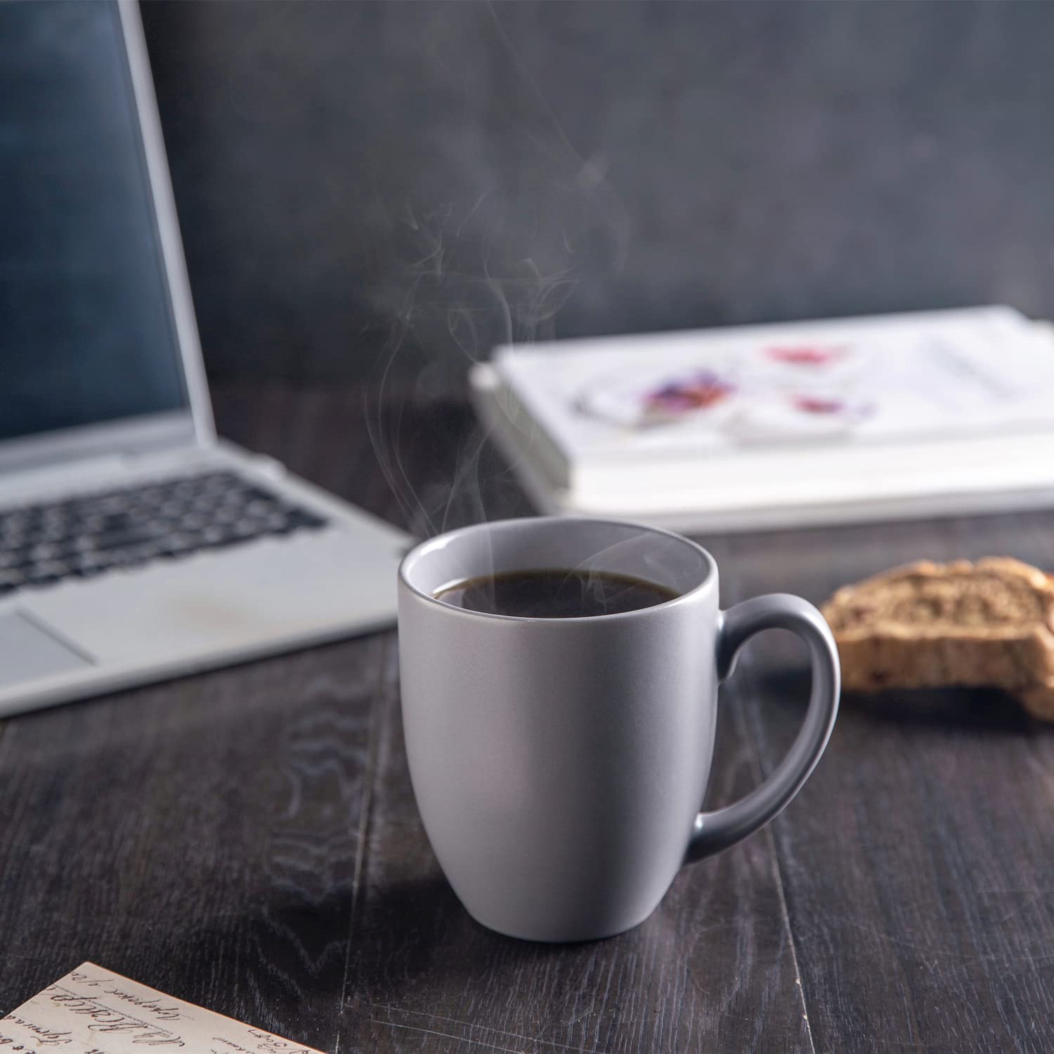 AmorArc sturdy base mugs – stable, spill-resistant on desks.