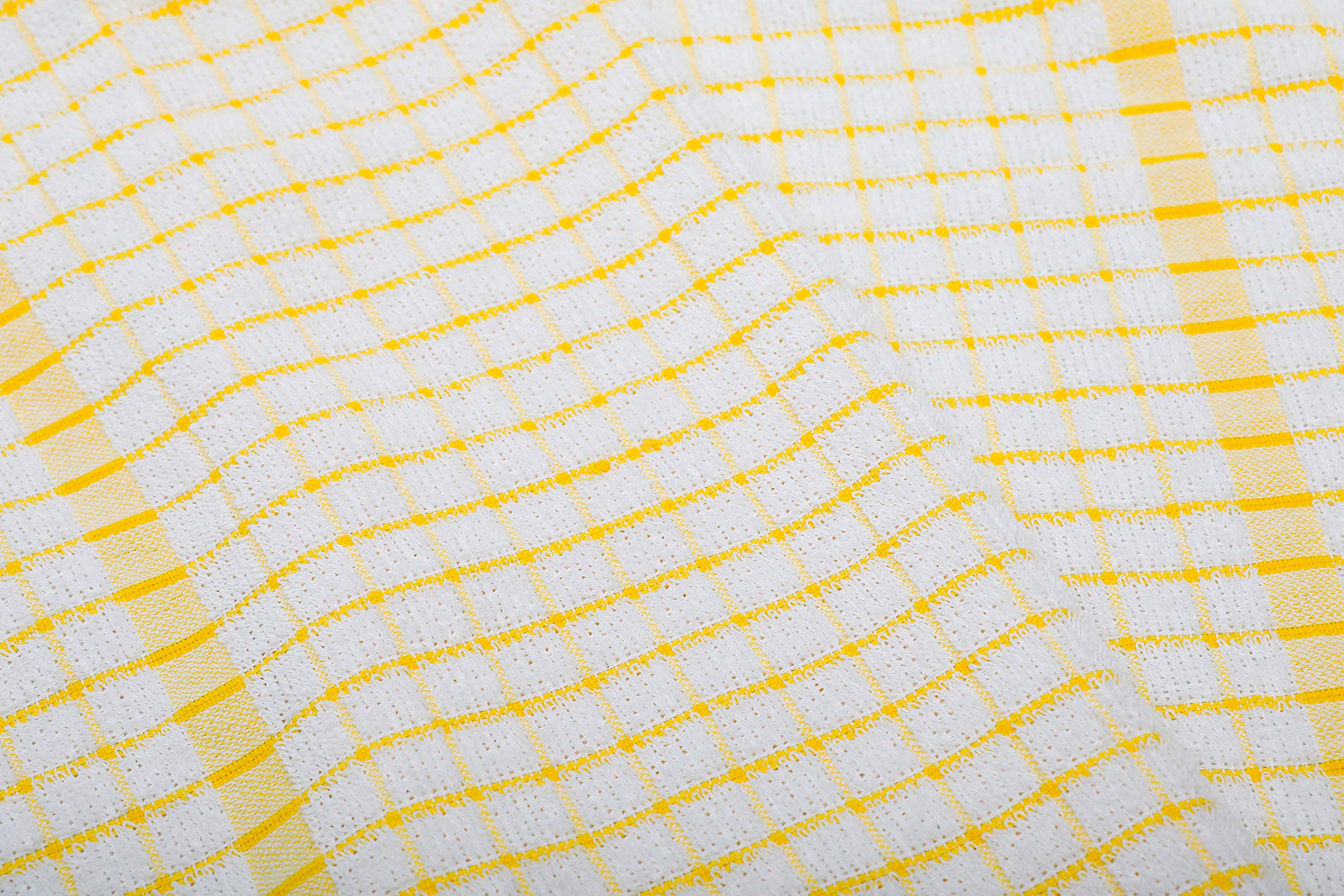 AMOUR INFINI towel with hanging loop for easy storage.