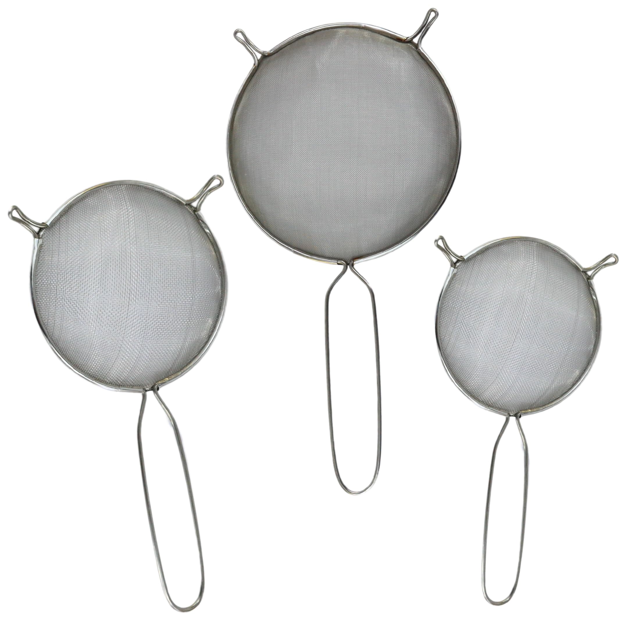 AMSE mesh strainers 5.5-inch open-mesh in action for veggies and delicate powders