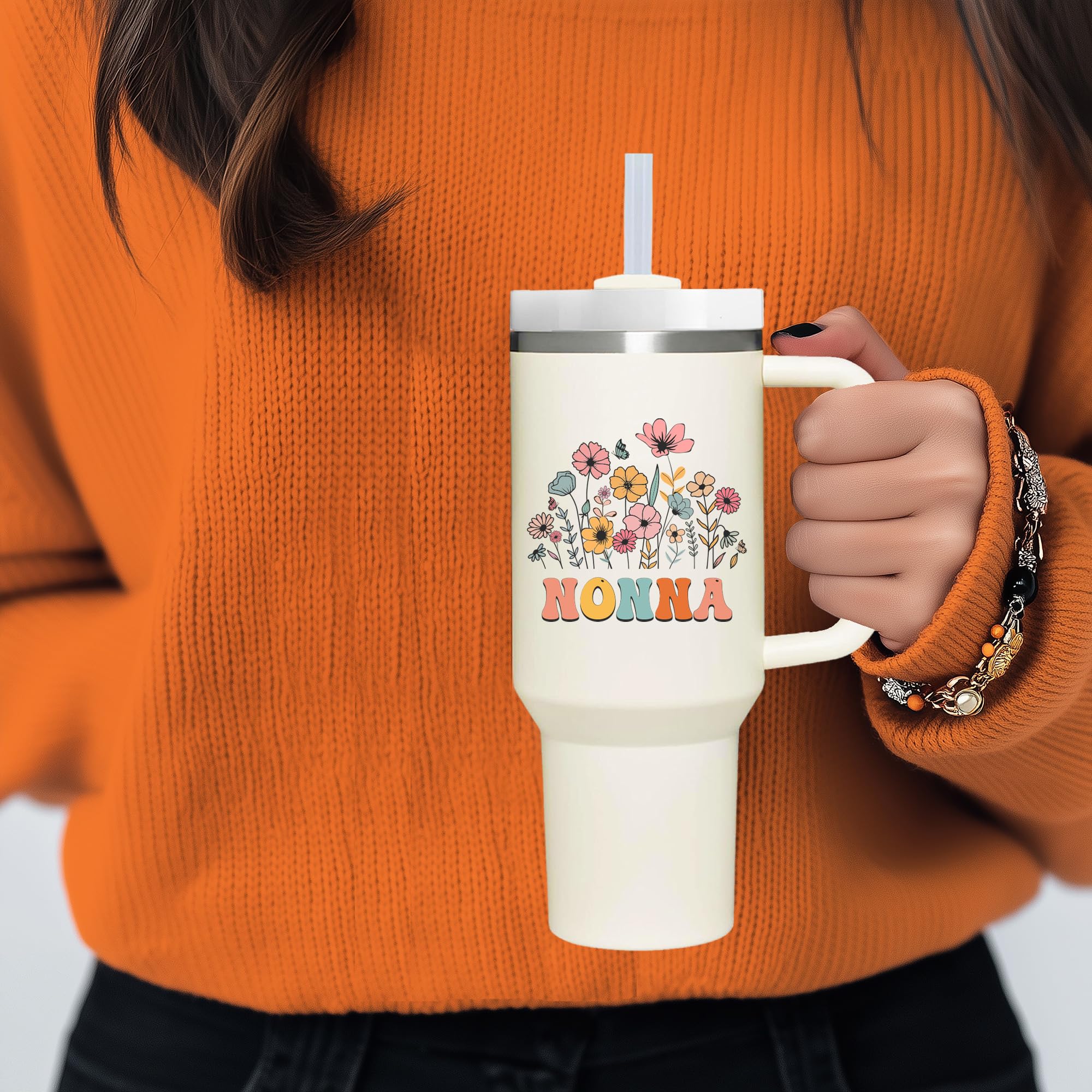 AMZUShome double-wall insulation keeps drinks hot or cold for hours.