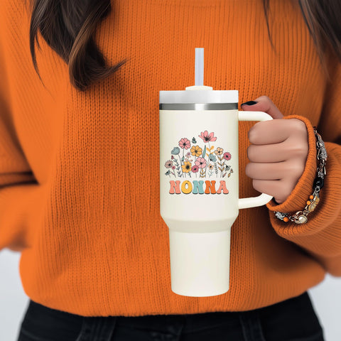 AMZUShome double-wall insulation keeps drinks hot or cold for hours.