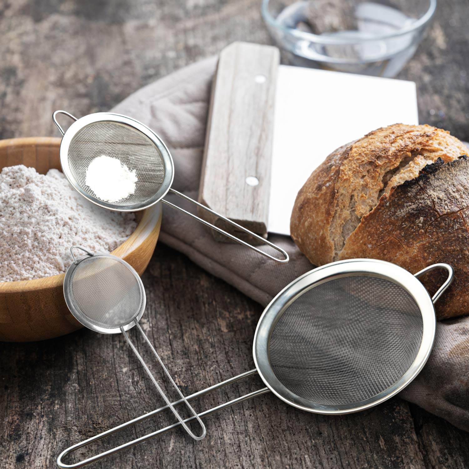 Anaeat 7.87-inch strainer handles large batches of produce and grains.