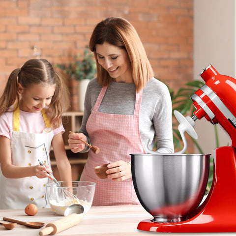 Sturdy coated metal surface ensures reliable kneading.