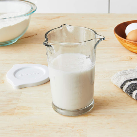 Anchor Hocking clear glass measuring cup with 3 spouts ideal for accurate kitchen prep and spills-free pouring.