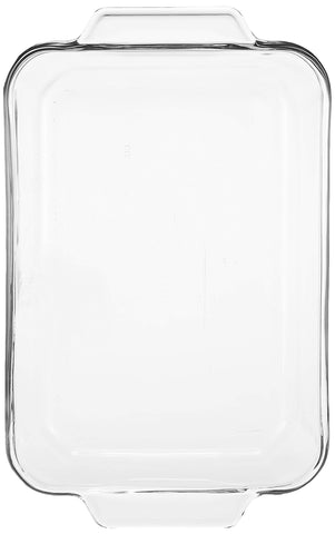 Anchor Hocking Oven Basics glass baking dish side handles illustrate easy grip for transferring hot meals.