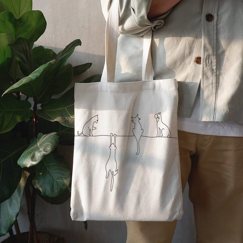 Andes side pockets tote design keeps small items organized during errands.