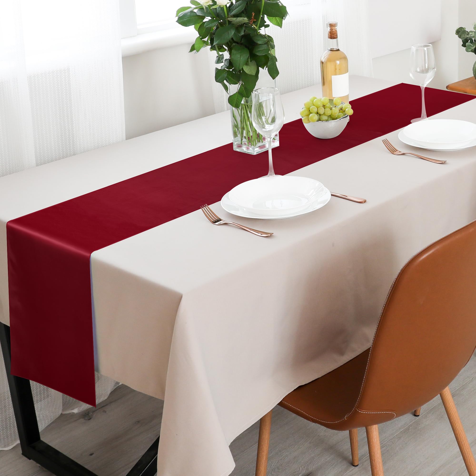 Aneco runner pairs with mats and napkins for cohesive decor