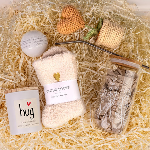 Anforsun handmade woven heart plant adds a caring touch