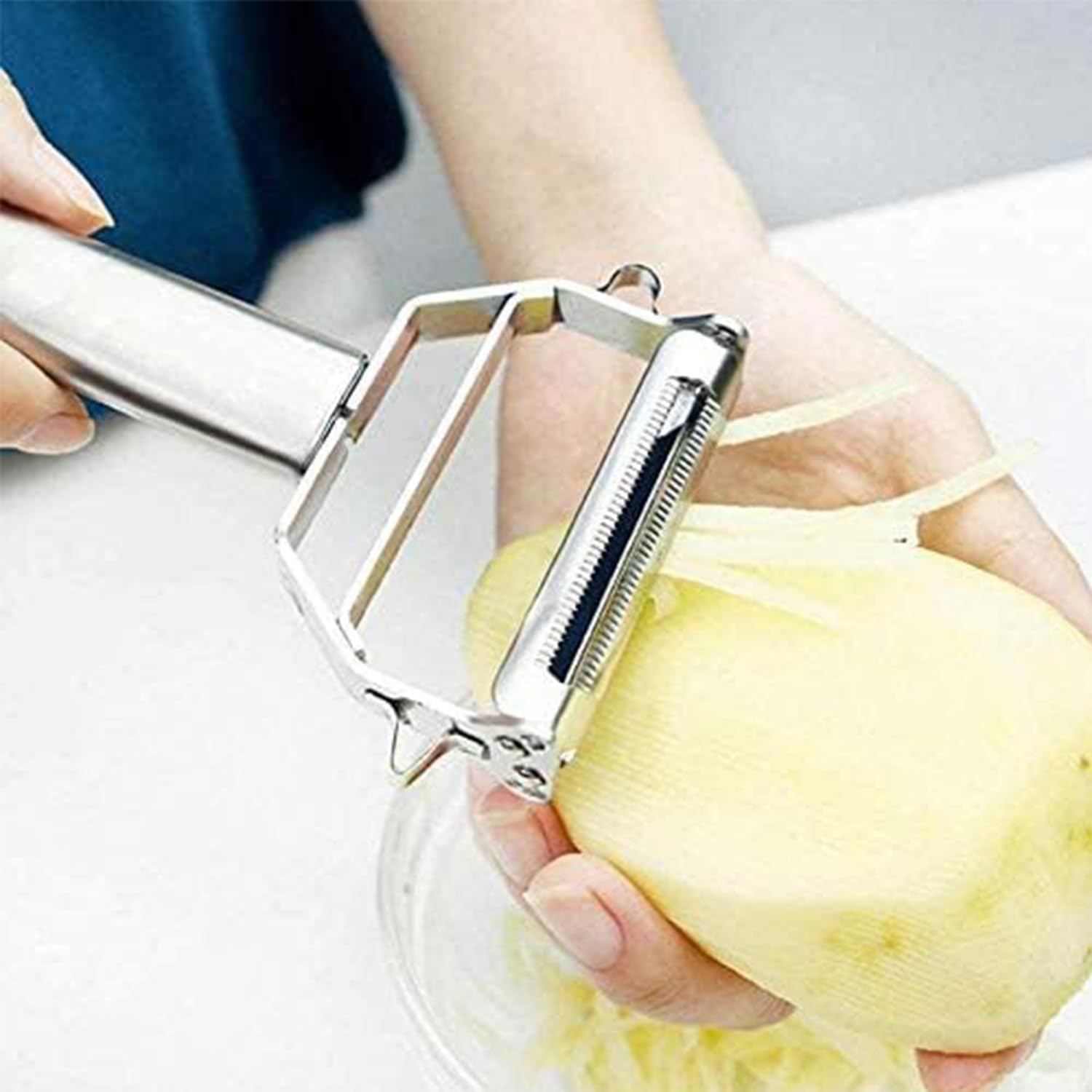 AnGeer Julienne Peeler hanging-hole design enables simple storage after use.