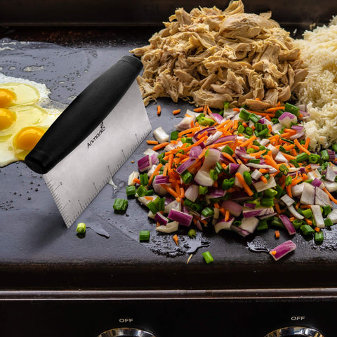 Anmarko ergonomic handle spatula with comfortable grip and hanging hole.