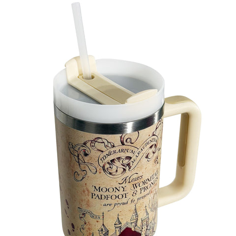 Annshein Wizard Map Tumbler cup holder compatibility supports easy car travel.