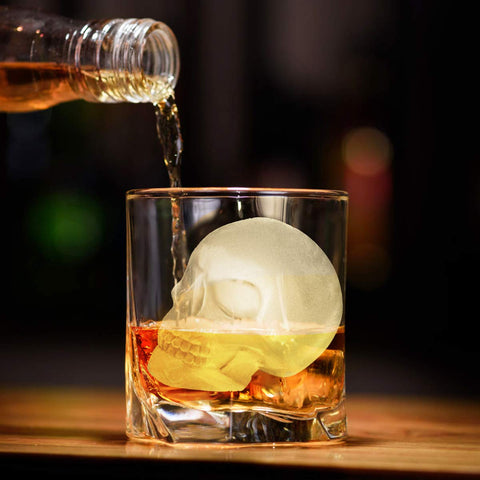 Antenda large 3D skull ice mold cools drinks slowly for longer refreshment