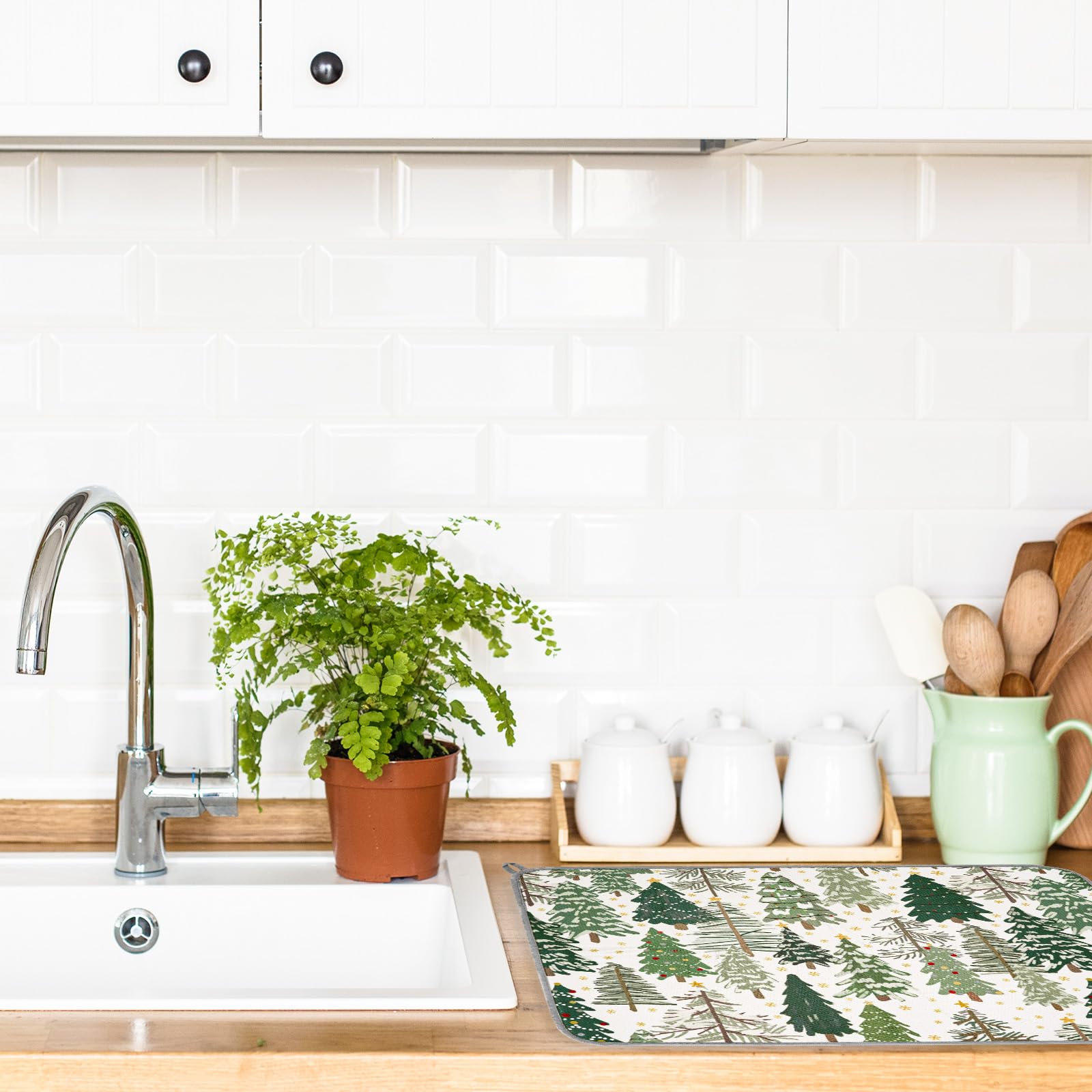 AnyDesign dish drying mat in use on a kitchen counter for organized drying