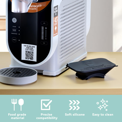 AODPWEN splash-shield in action reduces spills during high-speed blending.