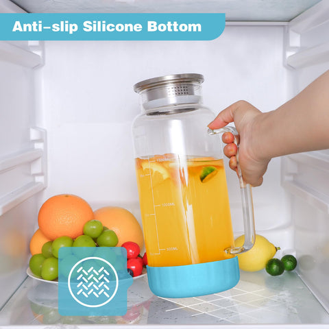 Aofmee 2L carafe showing precise scale line for easy portion control.