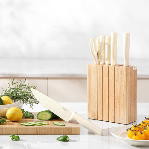 Aomiesen 7-inch santoku knife for versatile chopping and precise mincing.