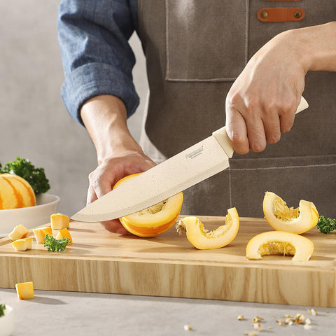 Aomiesen 4.5 inch steak knives set of 6 for at table presentation