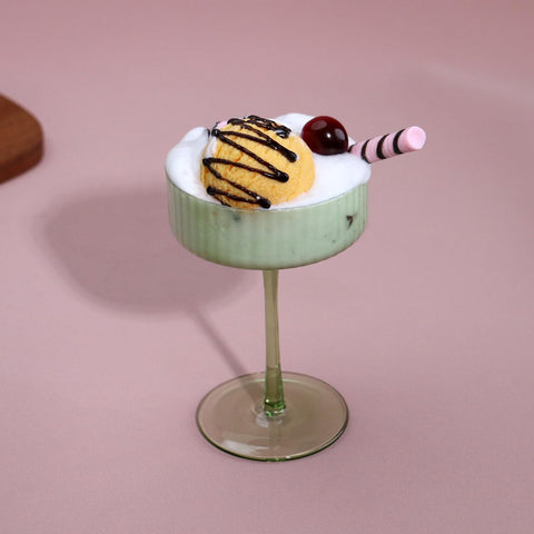 AOROTOE 10 oz coupe perfect for martinis and desserts