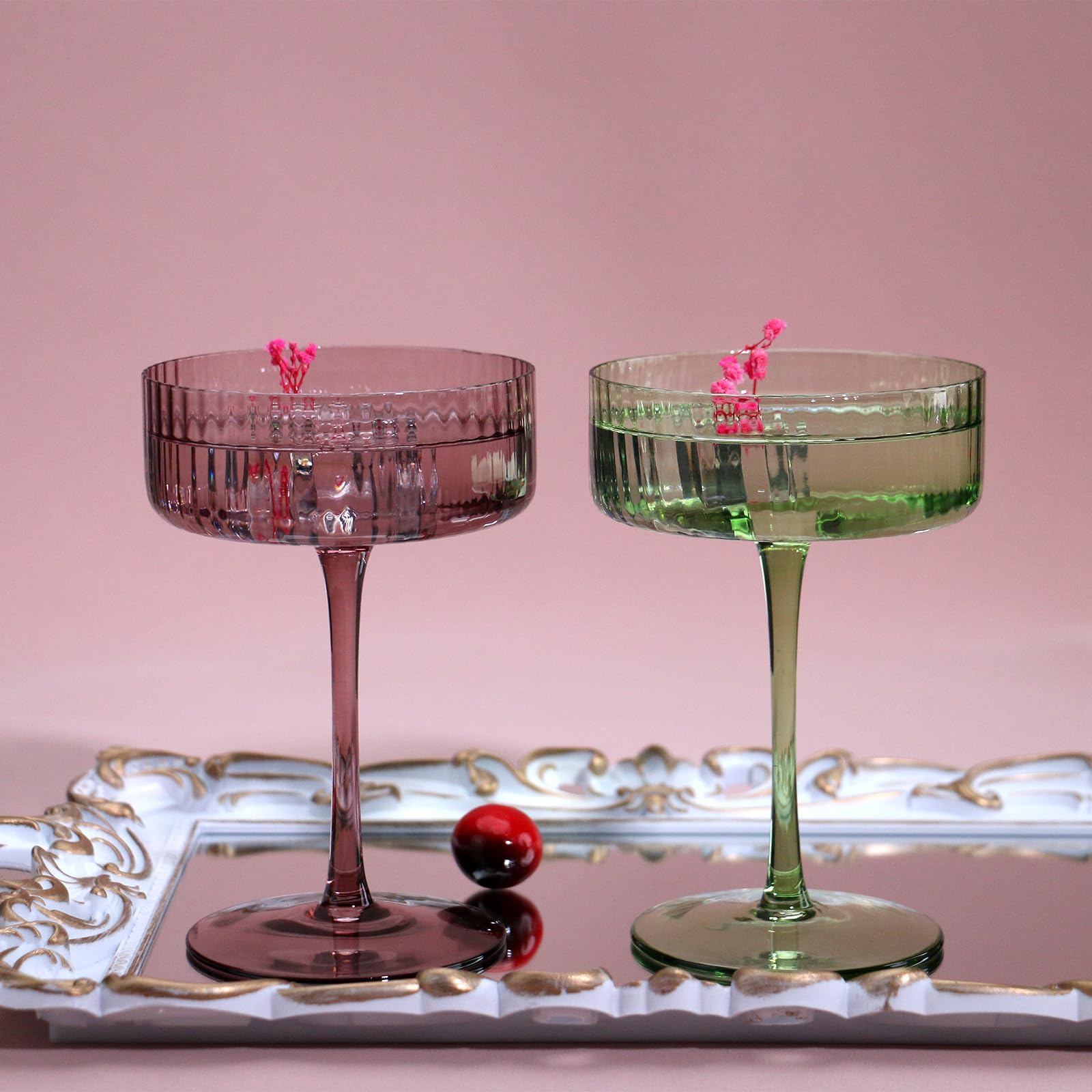 AOROTOE 5.9-inch champagne coupe stands out on tables