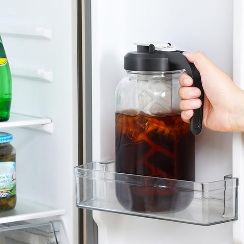 AOZITA 2qt capacity pitcher ready for everyday use or small gatherings