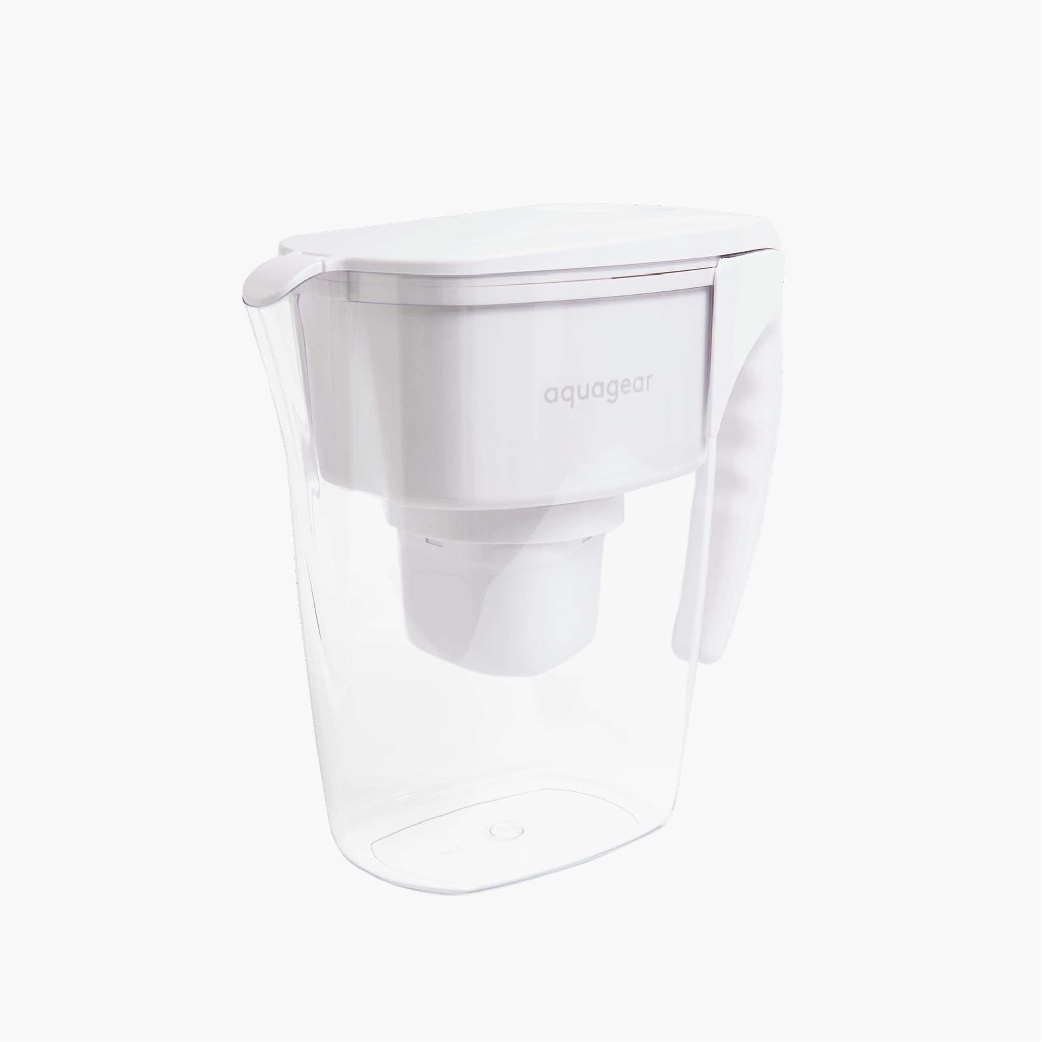 Close-up of Aquagear filter media highlights advanced filtration for cleaner-tasting water.