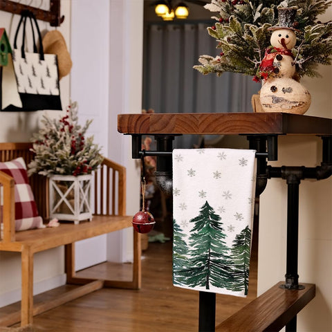 ARKENY Christmas towel; great hostess gift and practical drying companion