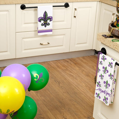 ARKENY fleur-de-lis dish towel brightens decor while cleaning and scrubbing tasks.