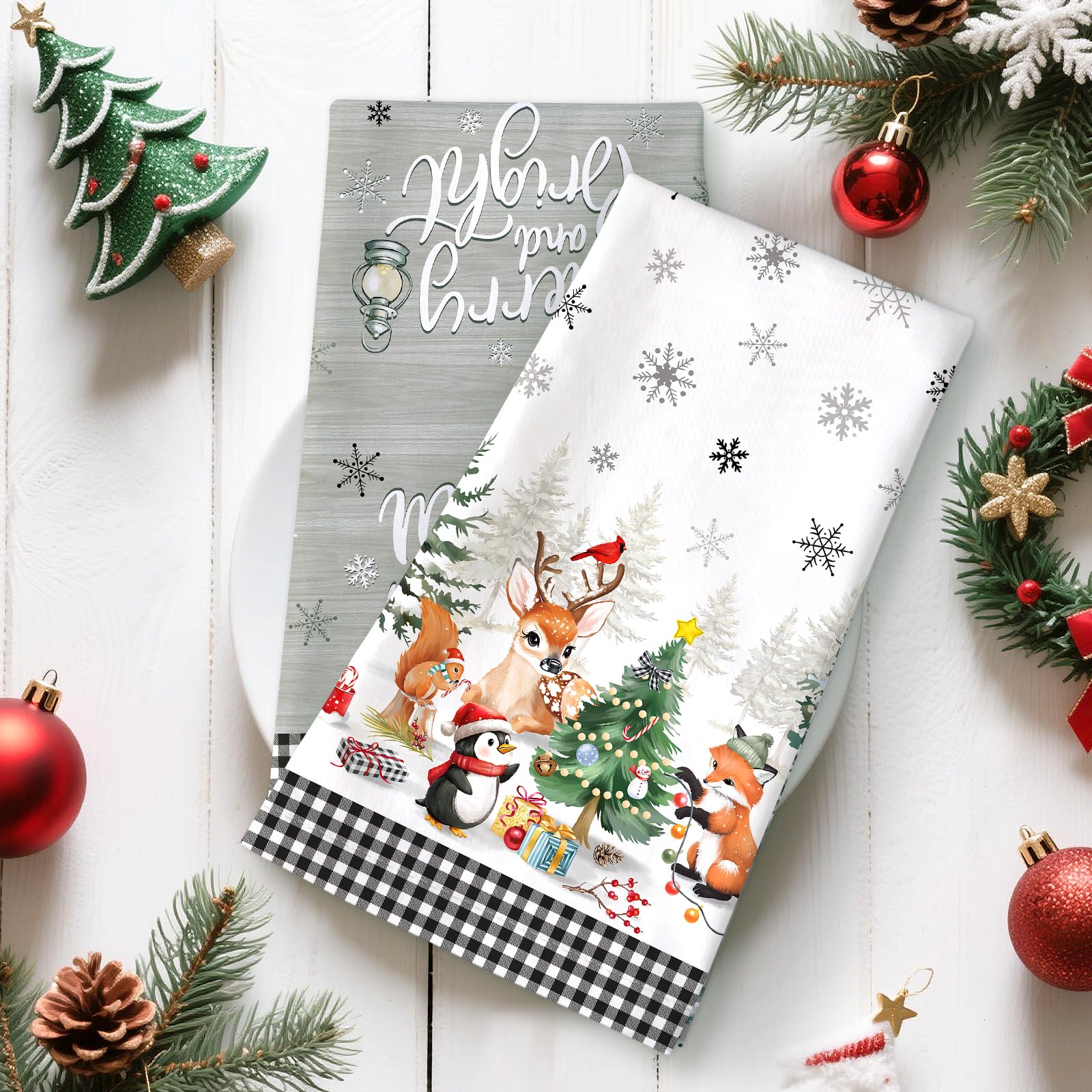 Arquiel woodland animals kitchen towel pattern adds seasonal charm and durability.
