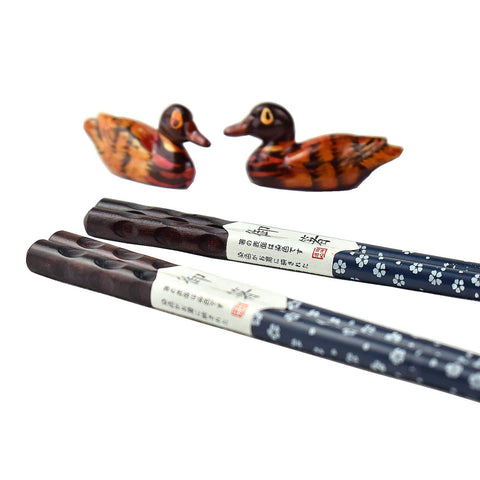 Artcome Japanese-style dinnerware offers simple, elegant tableware for any meal.