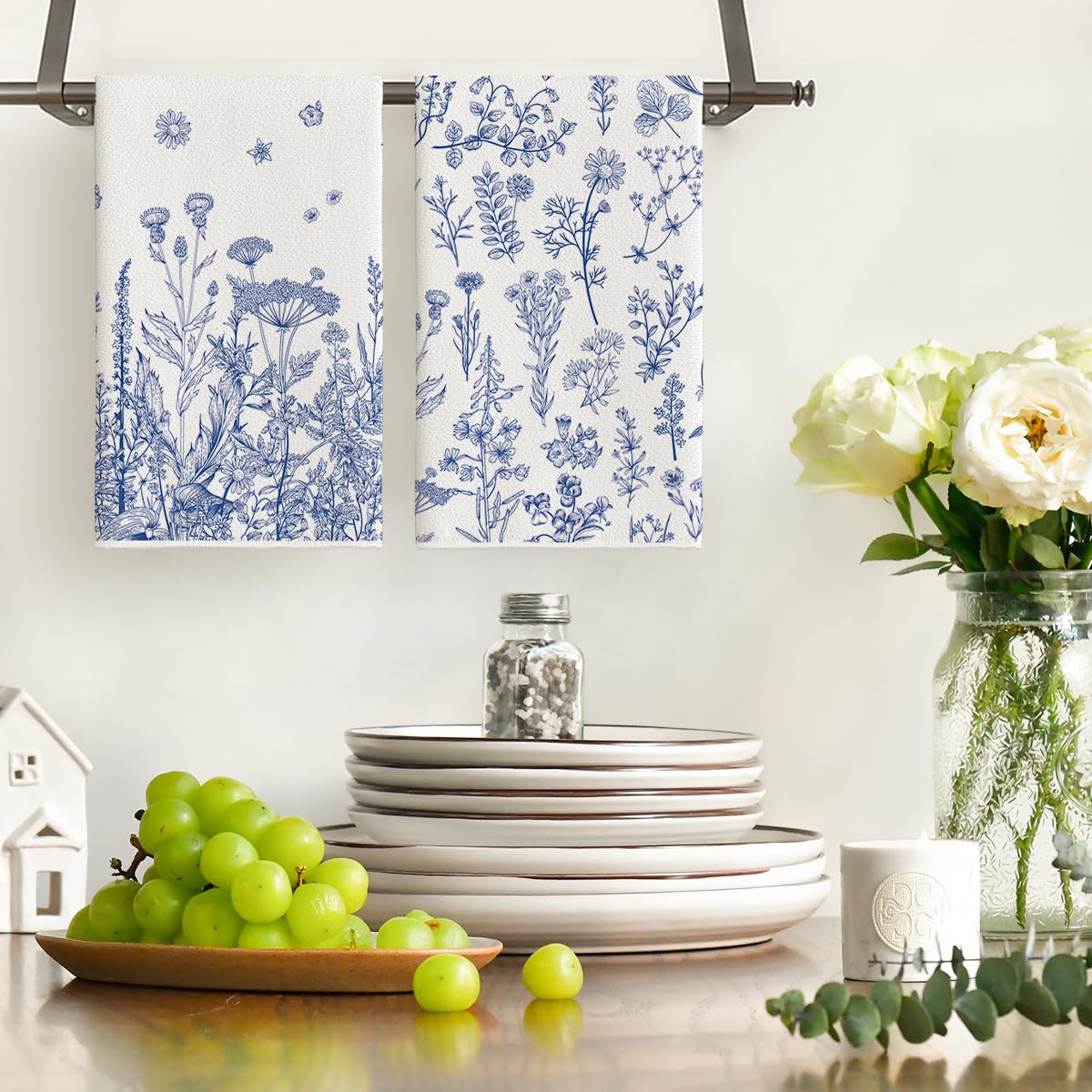 Artoid Mode blue antique herbs leaves towels pattern for daily cleanup and absorbency.