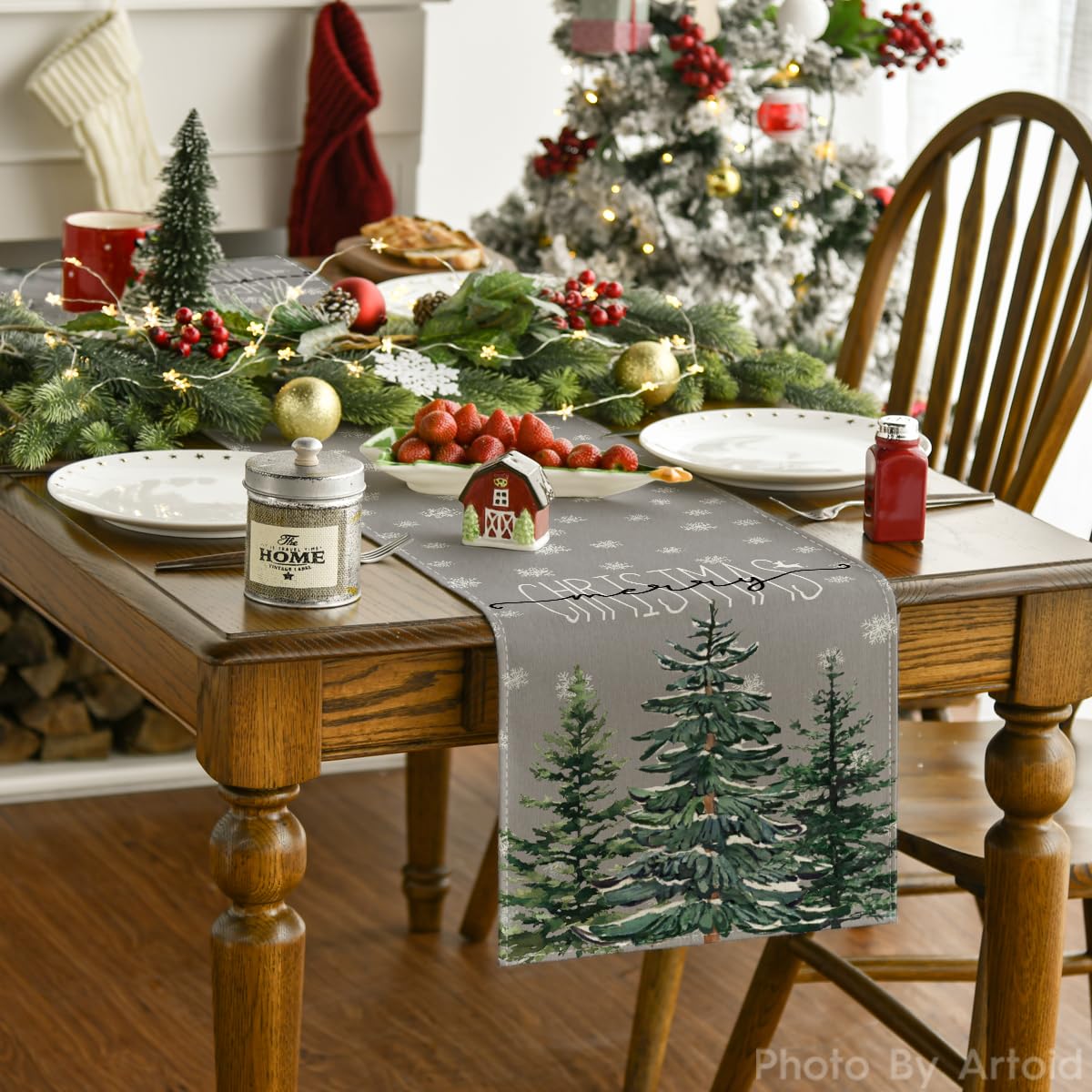 Artoid Mode bright holiday colors decorate the table with cheerful charm