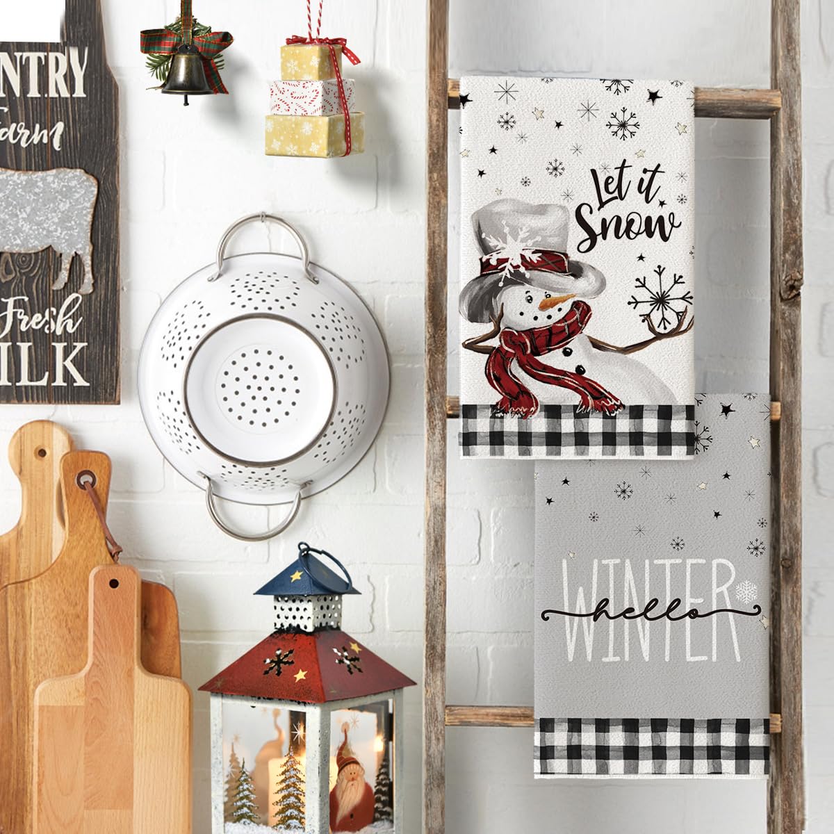 Artoid Mode buffalo plaid snowman towel stitch detail on durable hems