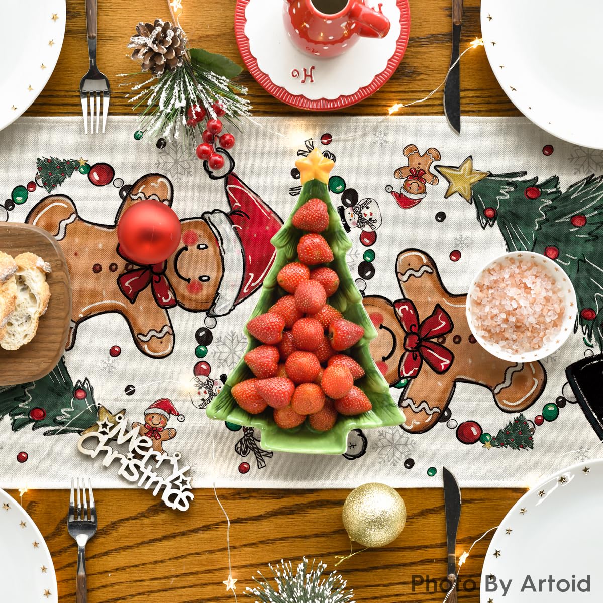Artoid Mode Christmas colorful design enhances everyday dining and holiday celebrations.