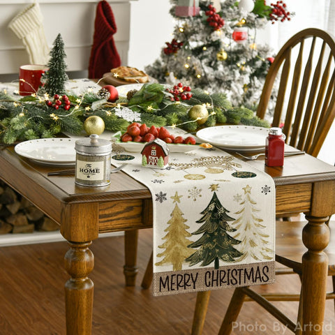 Artoid Mode Christmas dining table runner adds seasonal charm to meals