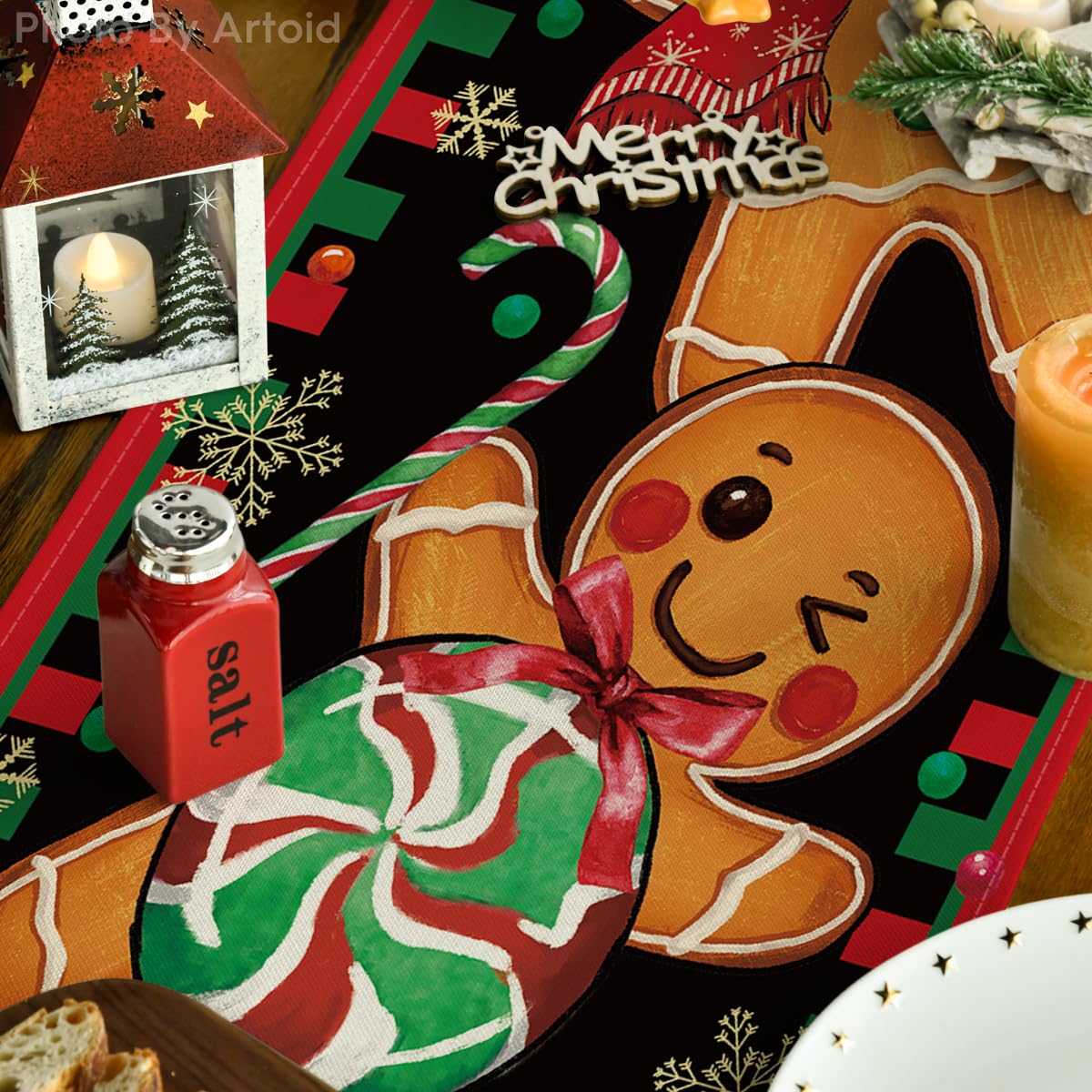 Artoid Mode closeup shows durable stitching and gingerbread pattern on fabric.