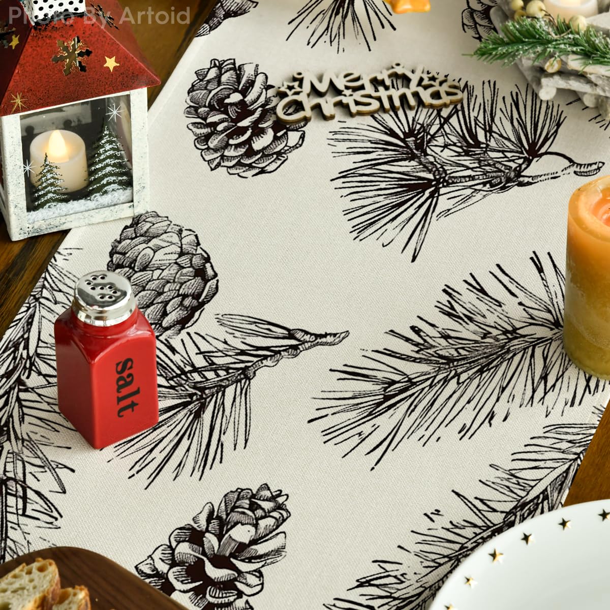 Artoid Mode eight-to-sixteen-seating table runner fits large tables