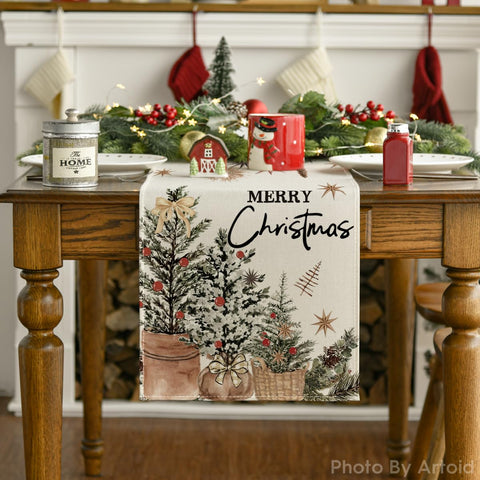 Artoid Mode holiday dining ambience with seasonal table runner