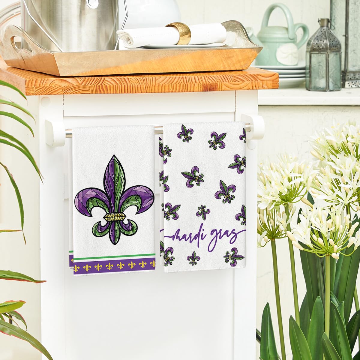Artoid Mode Iris Mardi Gras towels pattern design adds seasonal flair