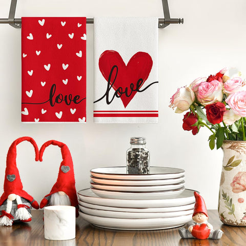 Artoid Mode Red Heart towels highlight absorbent performance for quick kitchen drying and cleaning