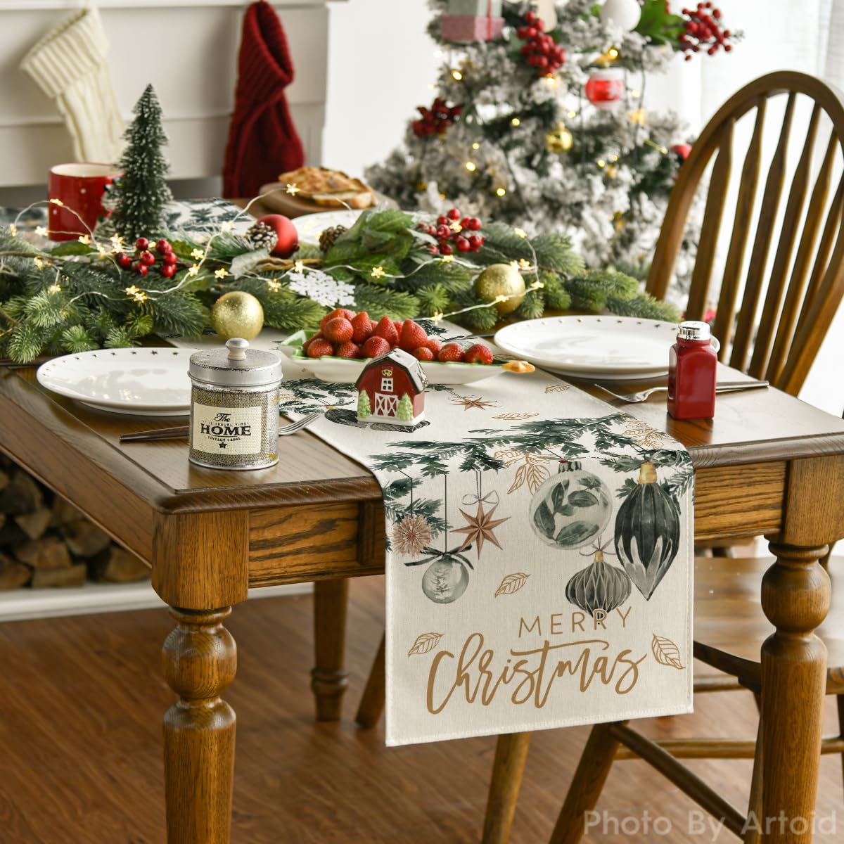 Close-up of Artoid Mode Xmas runner showing vibrant texture for cozy meals