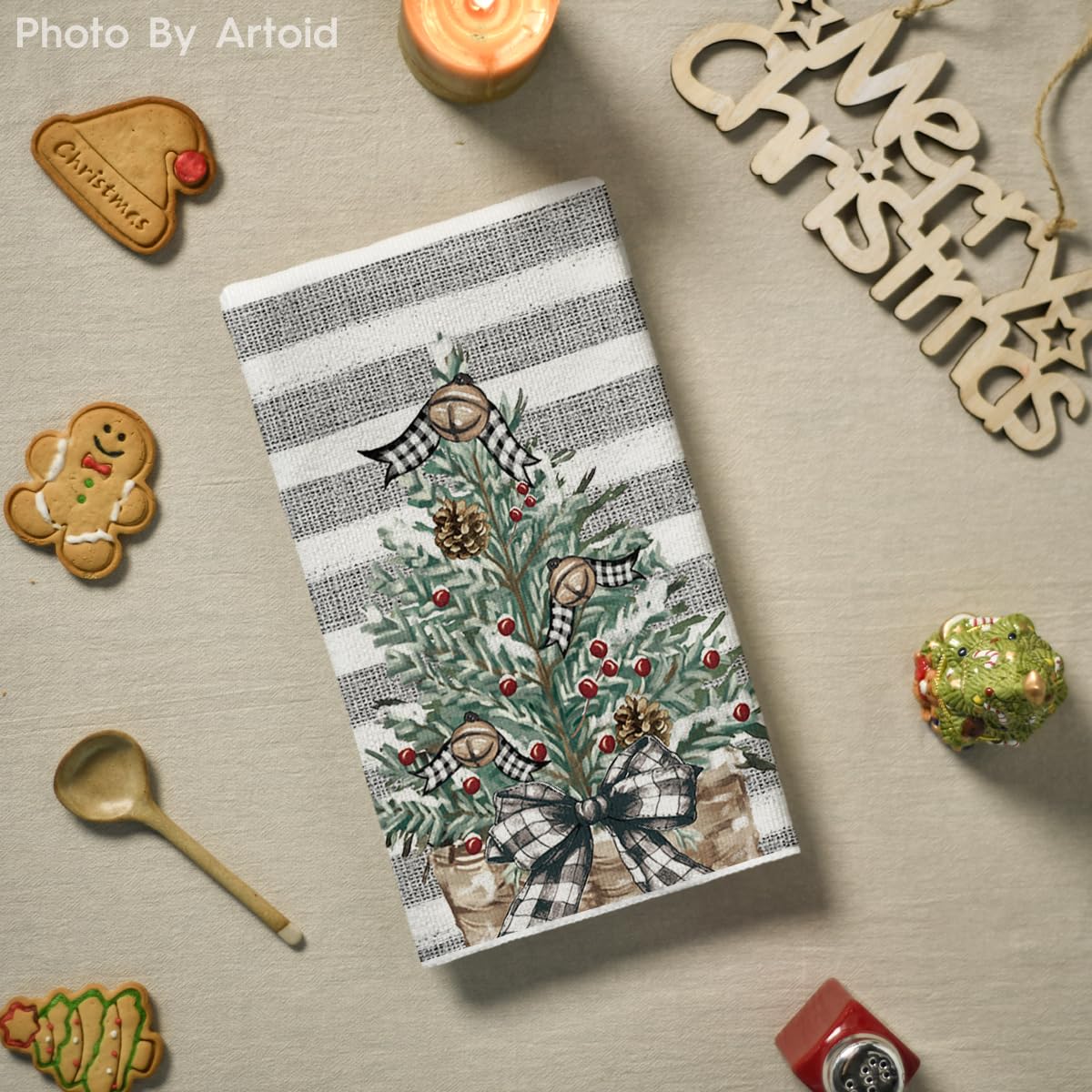 Artoid Mode Xmas Tree Snowman color print, cheerful decor while drying dishes.