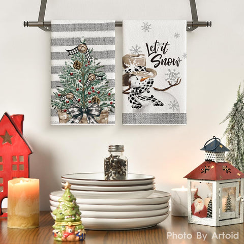 Artoid Mode Xmas Tree Snowman towel back view, durable weave for repeated machine washing.