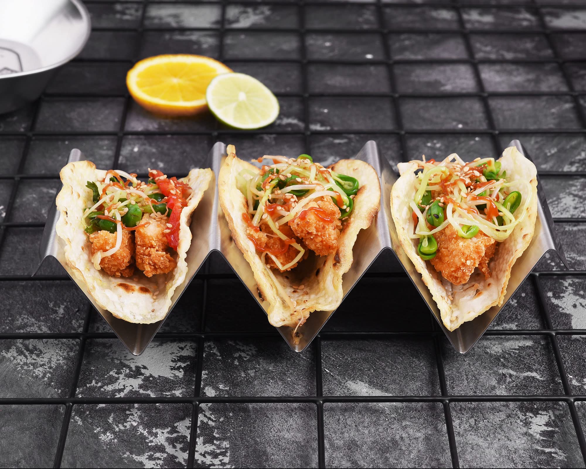 ARTTHOME ideal for hosting a taco party with neatly organized shells.