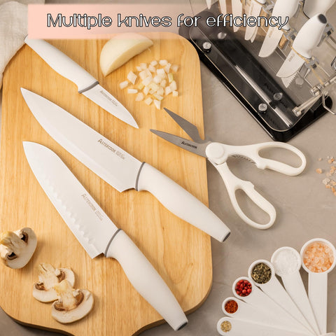 Astercook knife set in dishwasher-safe design for easy cleanup after busy meals.